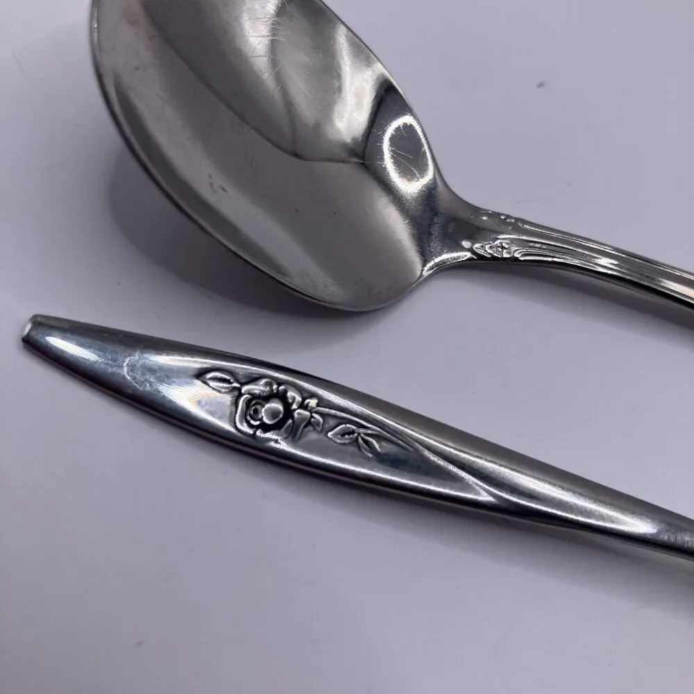 VTG Oneida Craft Deluxe England Stainless Child Toddler Rose Fork Scroll Spoon